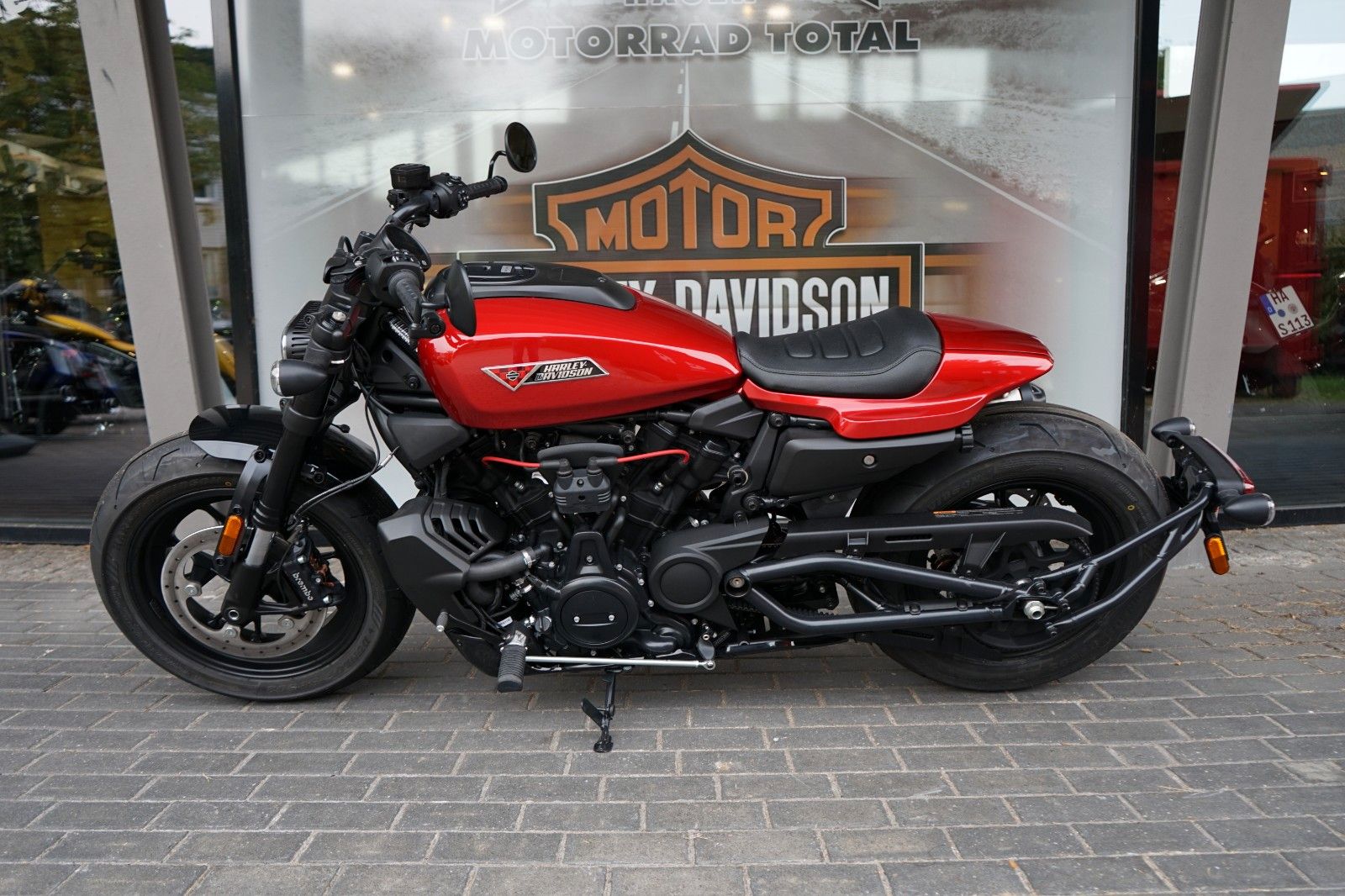 Fahrzeugabbildung Harley-Davidson Sportster S MY25 - Brilliant Red - Sofort Verfüg