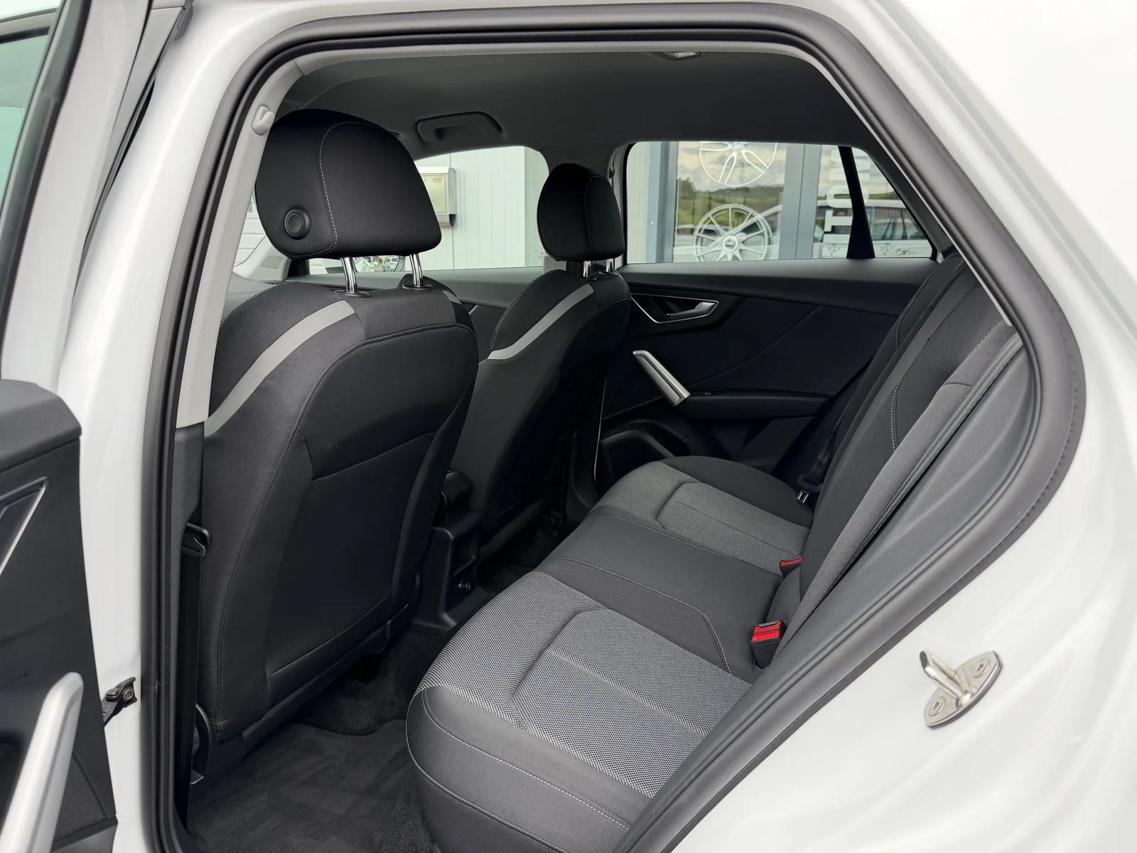 Audi Q2 35 TFSI S line, миниатюра 18