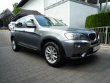 BMW X3 xDrive 20 d/HEAD-UP/LEDER/PANO/RFK/NAV/96-TKM - BMW X3 aus 2011: Xdrive20d