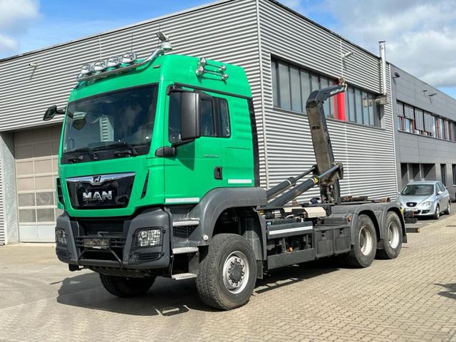 MAN TG-S 26.510 6x6 BL Abrollkipper Schalter, Meille