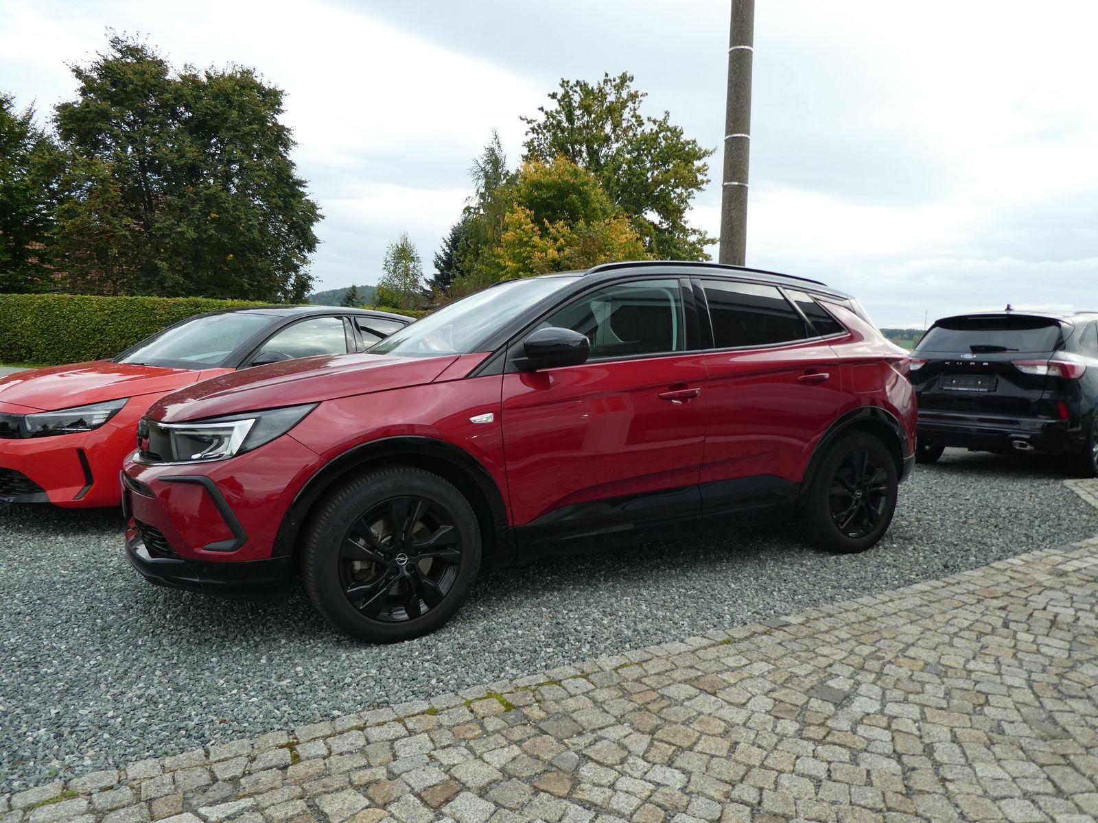 Opel Grandland 1.6 Turbo Hybrid GS Line (EURO 6d)
