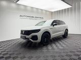 Volkswagen Touareg V8*R*AHK*4M*SHZ*4WS*ARS*BlackStyle*Dynau - Volkswagen Touareg: W