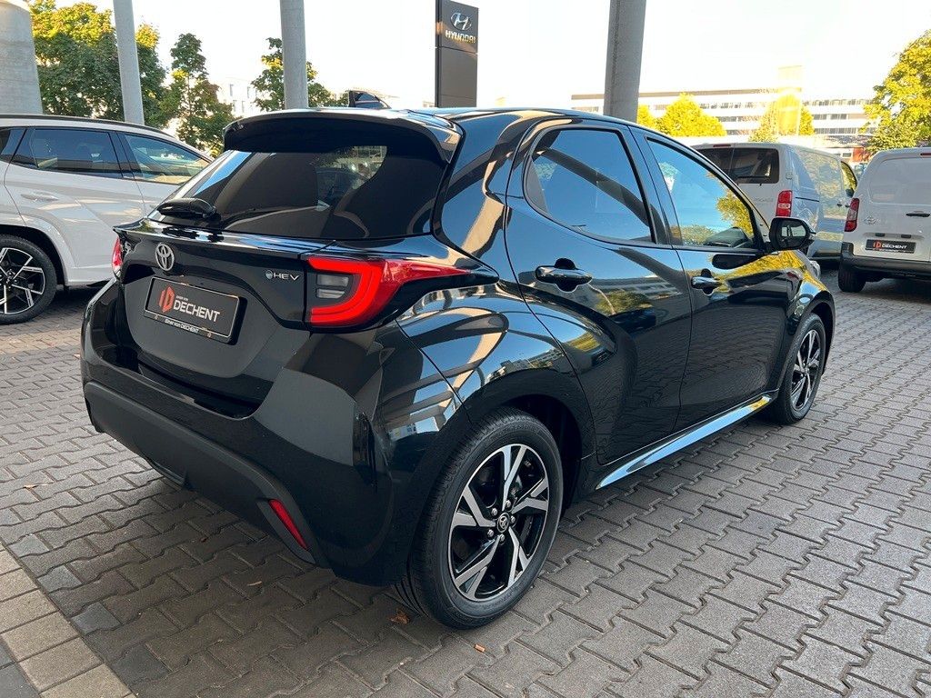 Fahrzeugabbildung Toyota Yaris Hybrid Teamplayer Comfortpaket