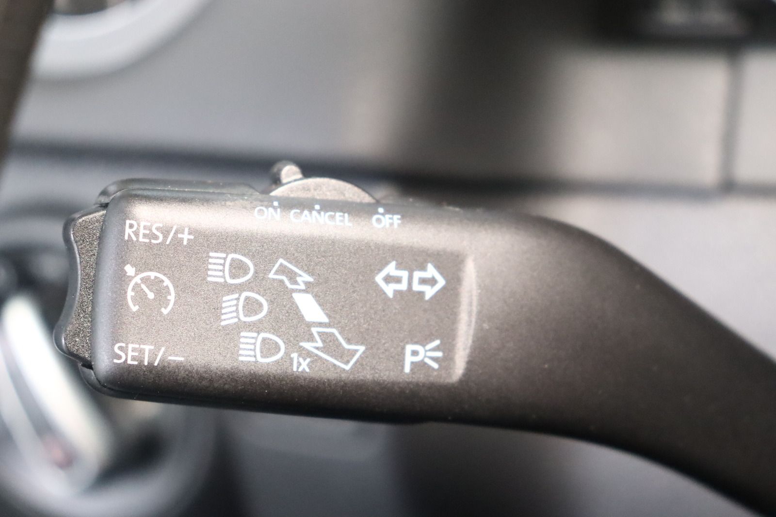 Fahrzeugabbildung Volkswagen Tiguan 1.4 TSI * HU/AU 09.2027