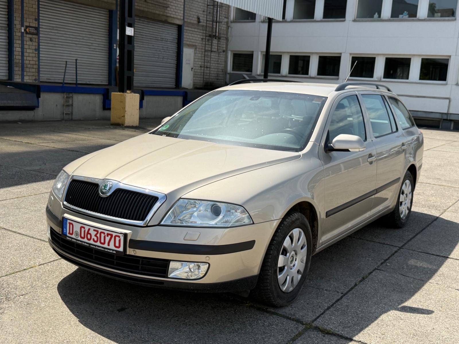 Skoda Octavia Combi Elegance 2.0