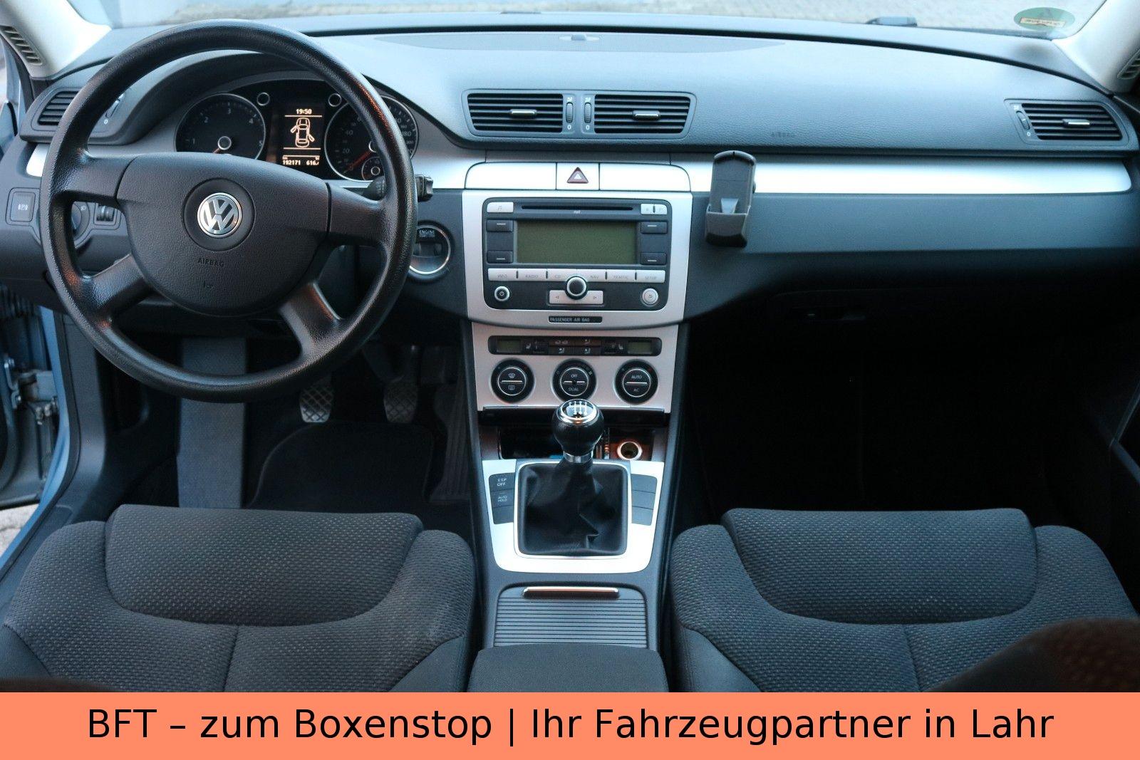 Volkswagen Passat 2009 — photo 8