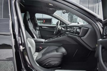 Porsche Panamera - 11
