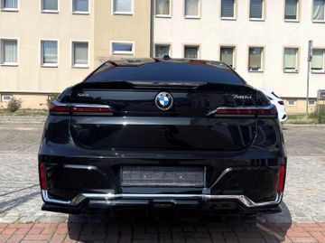 BMW 740 - 5