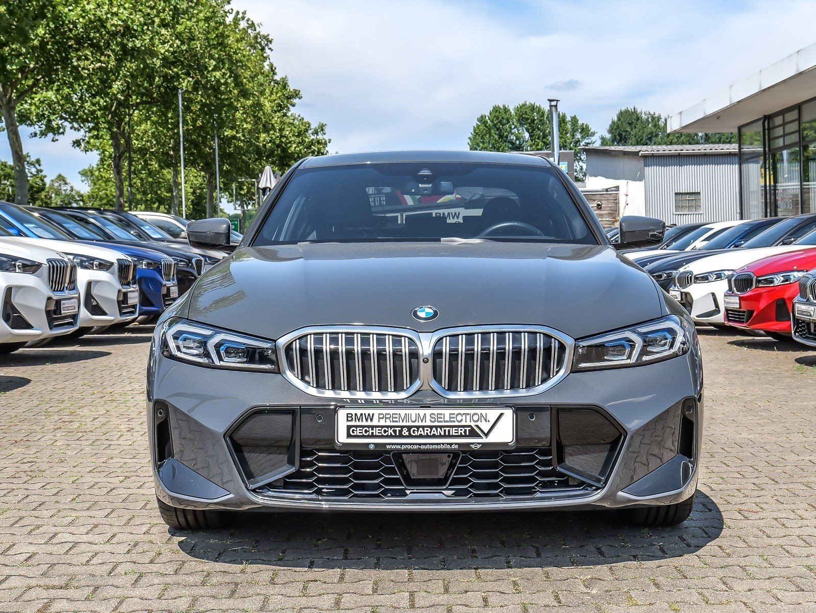 BMW 330 - Bild 8
