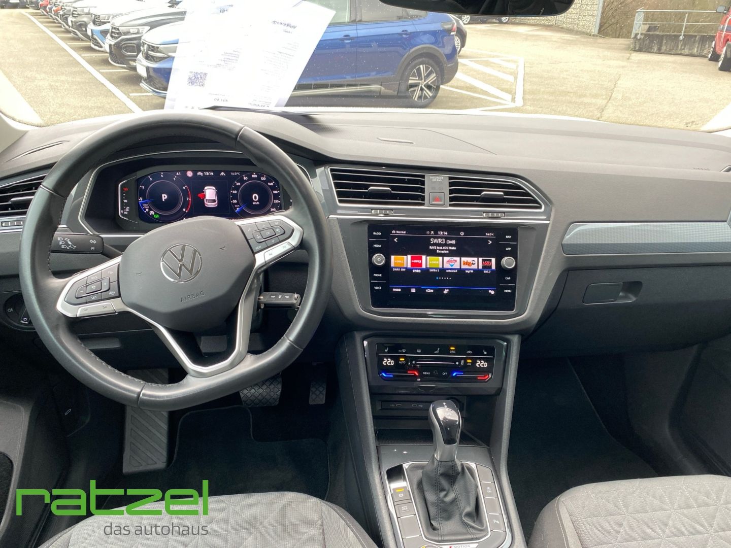 Fahrzeugabbildung Volkswagen Tiguan Life 2.0 TSI 4MOTION RFK Navi AHK LED ACC