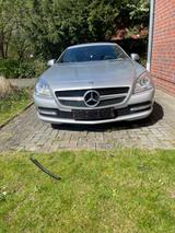 Mercedes-Benz SLK 200 BlueEFFICIENCY -Automatik R172 - silberne Mercedes-Benz SLK 200