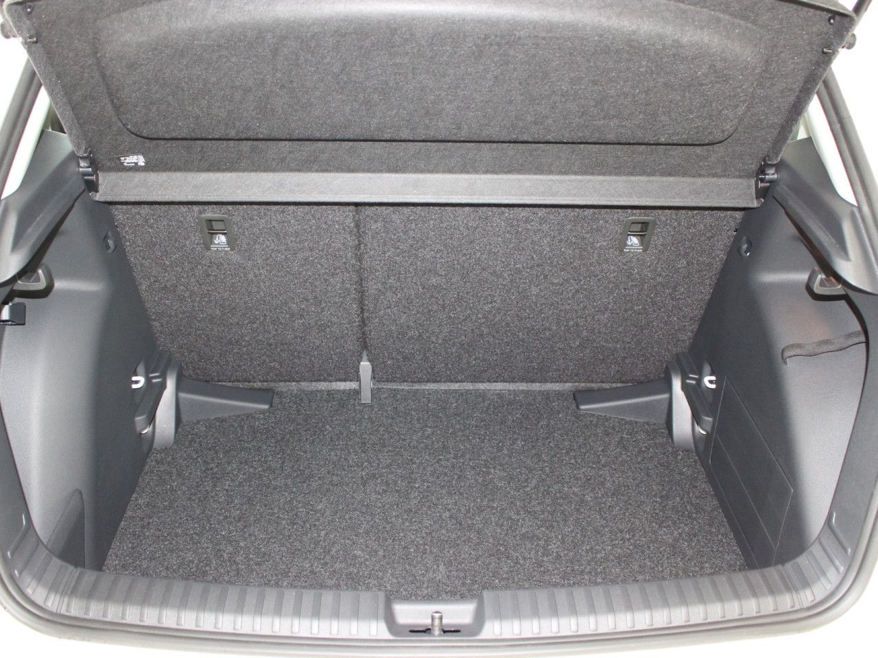 Fahrzeugabbildung SKODA Fabia 1.0 TSI Selection RFK/APP/SHZ/LANE