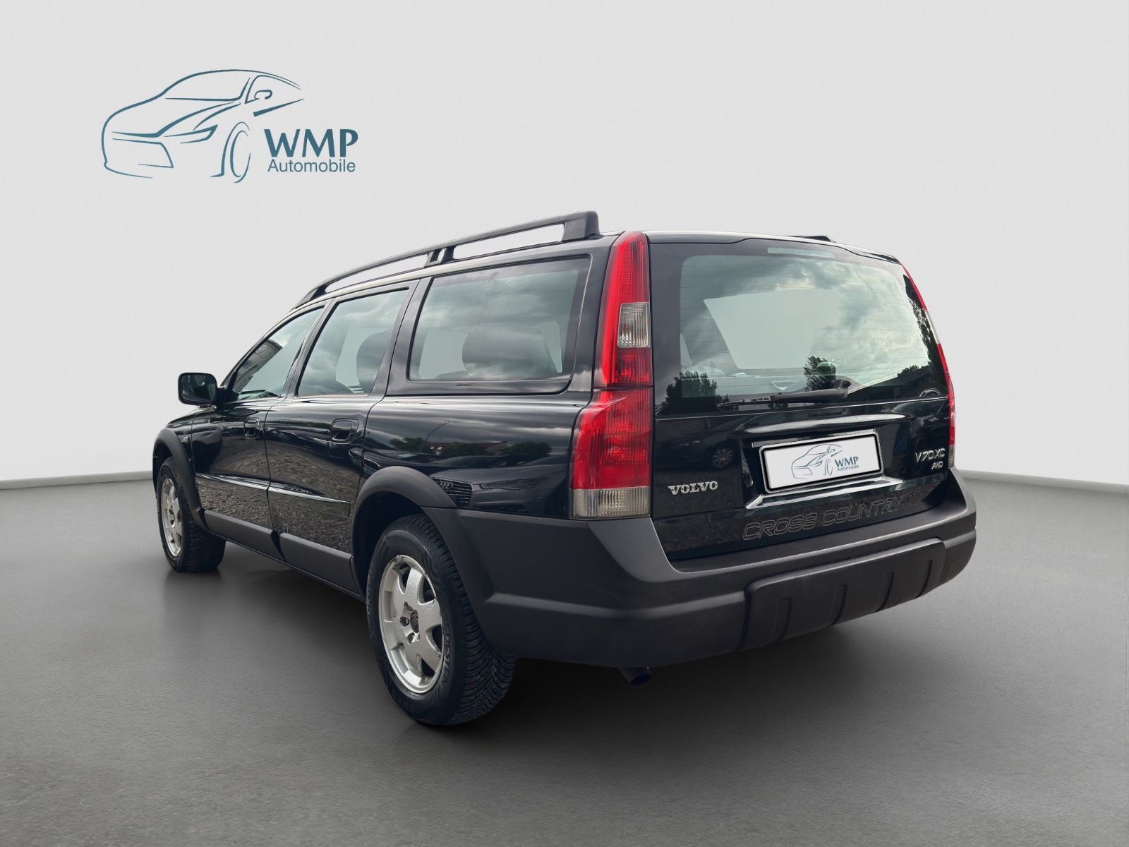 Fahrzeugabbildung Volvo V70 XC 2.4 T AWD/Leder/Schiebedach/Sitzheiz./