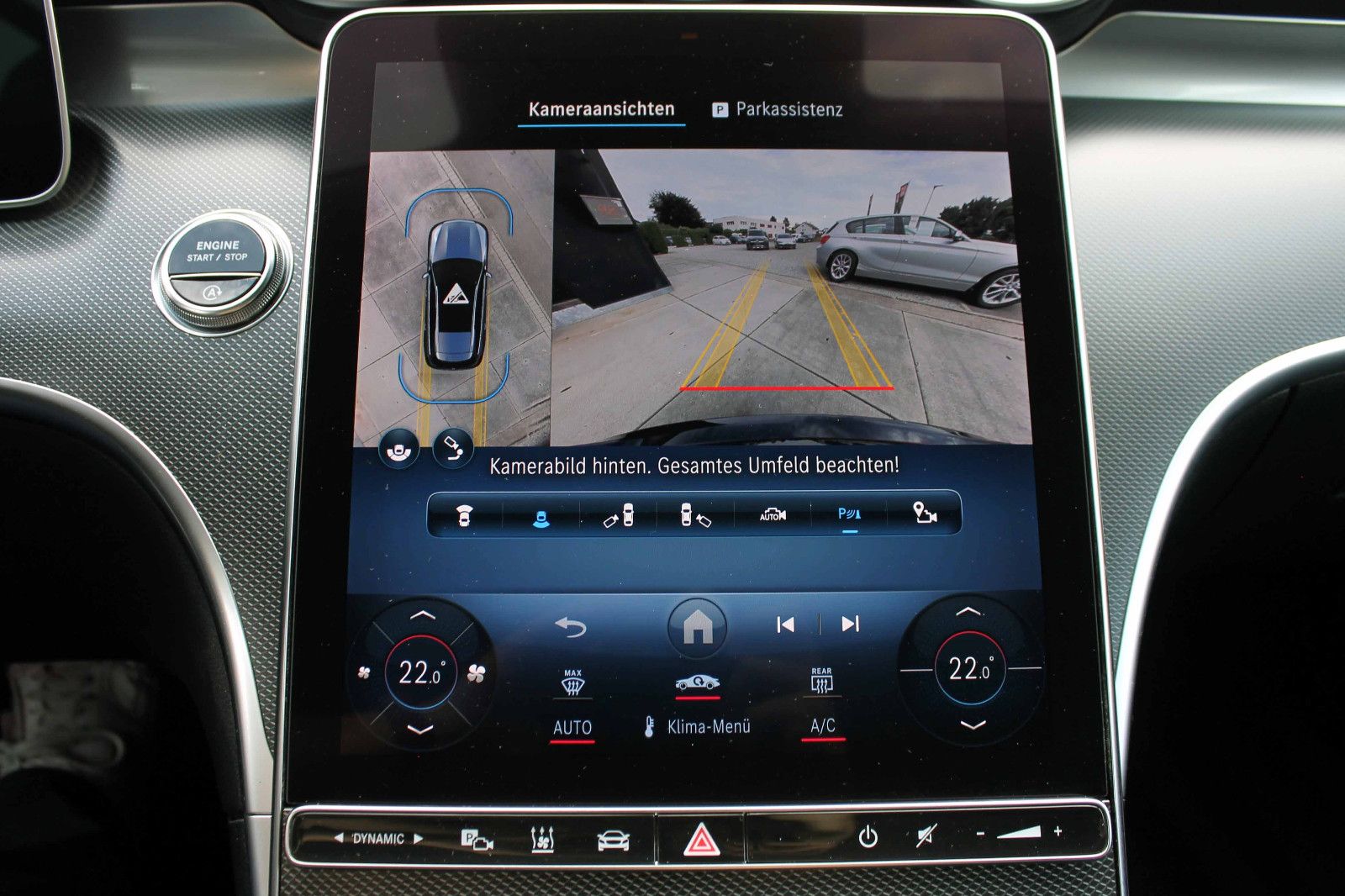 Fahrzeugabbildung Mercedes-Benz C220d T-Modell Avantgarde LED ACC 360° AHK AMBI