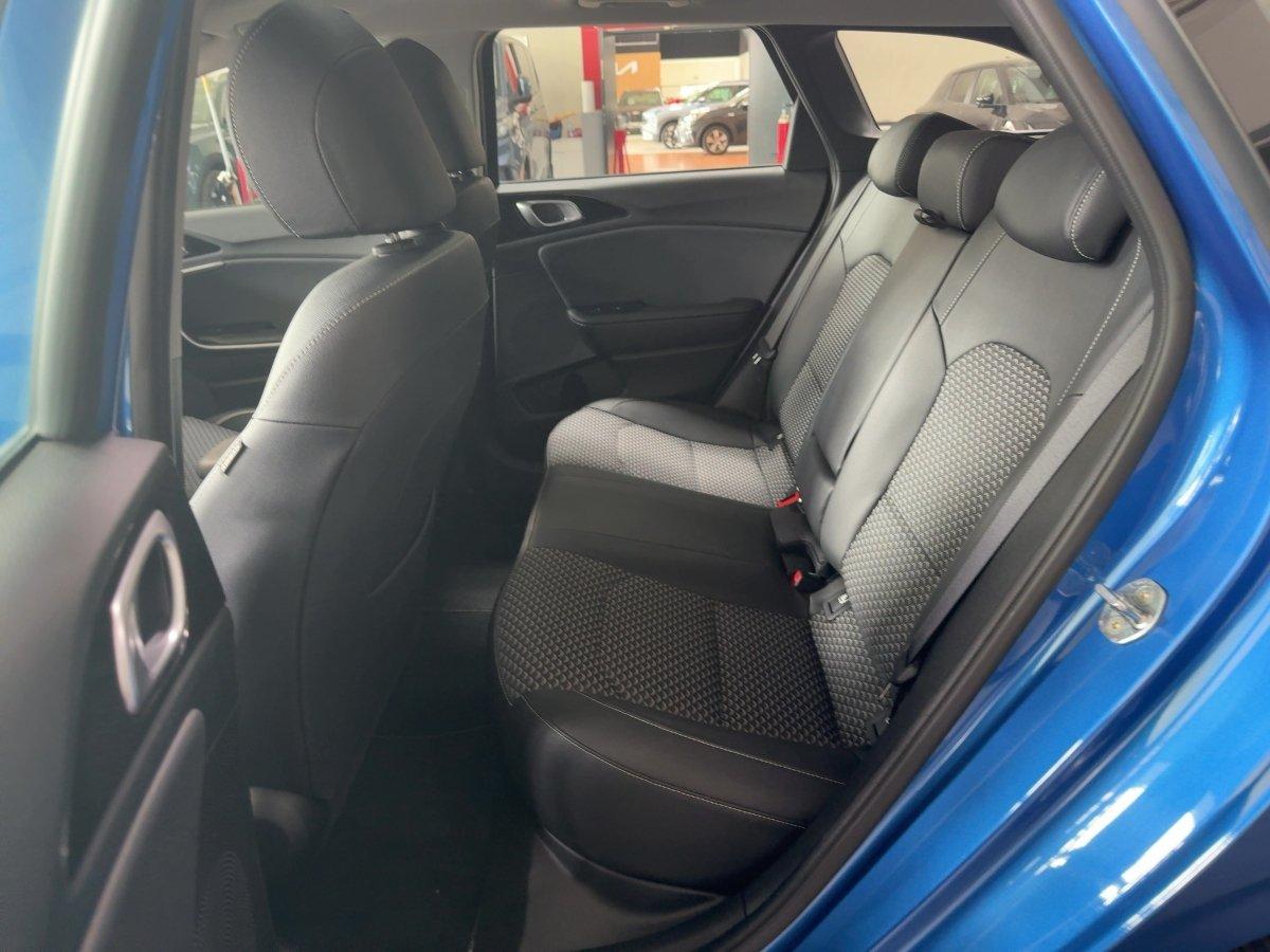 Kia cee'd Sportswagon Spirit Glasdach+LED+Kamera ACC