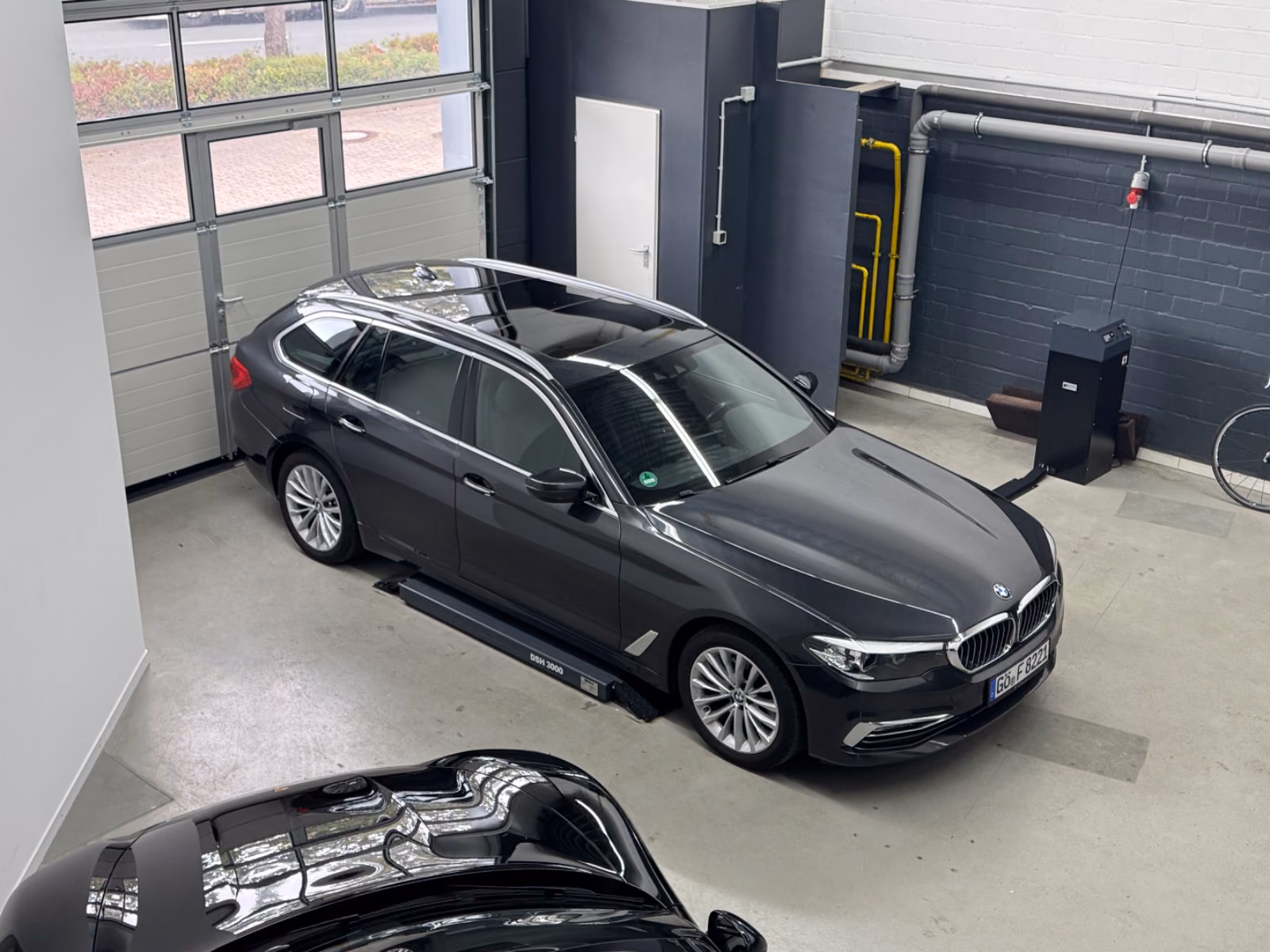 BMW 520dT LuxLine Pano Keyless NaviProf HifiPro