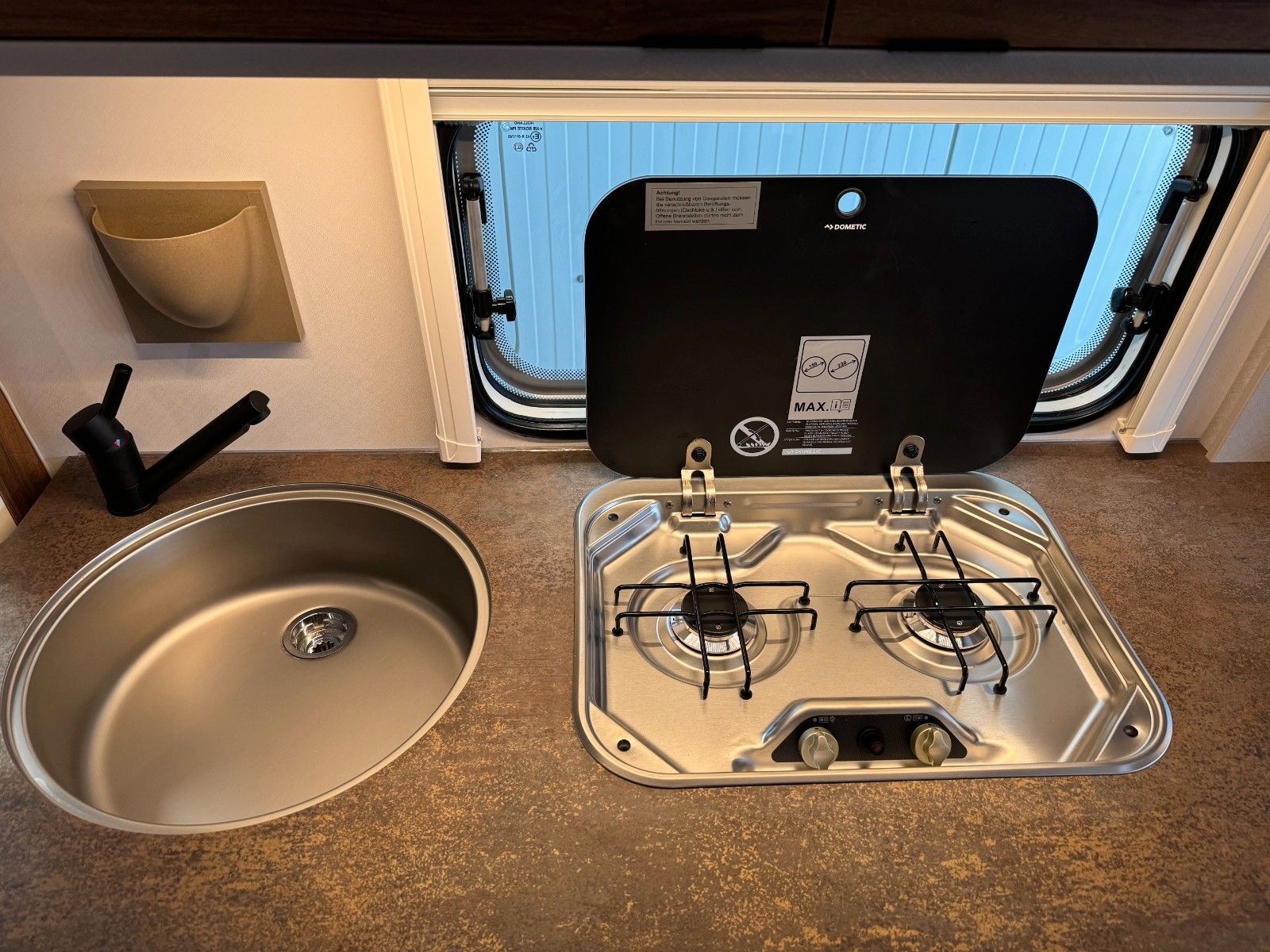 Fahrzeugabbildung HYMER / ERIBA / HYMERCAR Eriba Touring 560  - 9.099€ SPAREN!