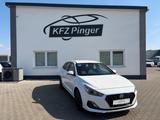 Hyundai i30 1.4 Pure - Hyundai i30 Pure mit Benzin-Antrieb