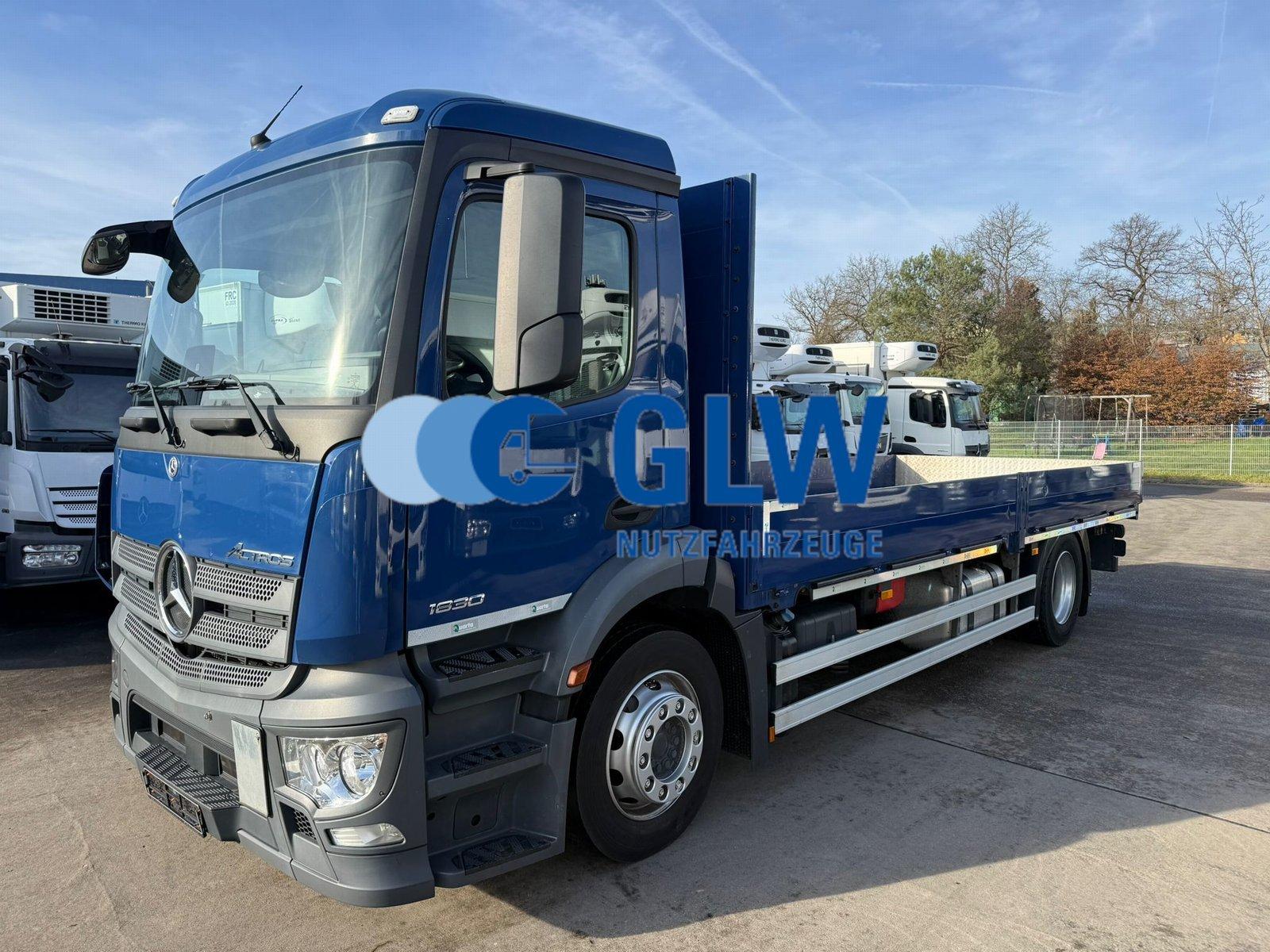 Mercedes-Benz ACTROS 1830 L Pritsche 6,4 m*Mitnahmestapler*ADR
