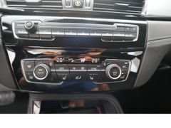 Fahrzeugabbildung BMW X2 sDrive 20 i Advantage Navi Tempo Scheckheftge