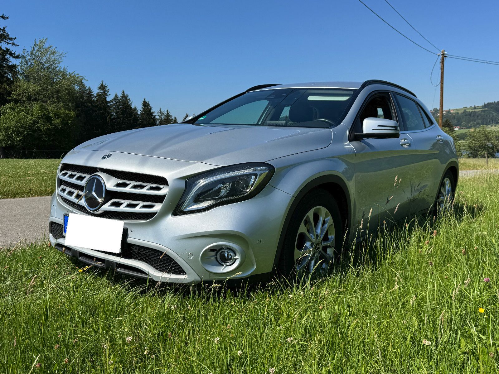 MERCEDES-BENZ GLA 220 d 4MATIC DCT -