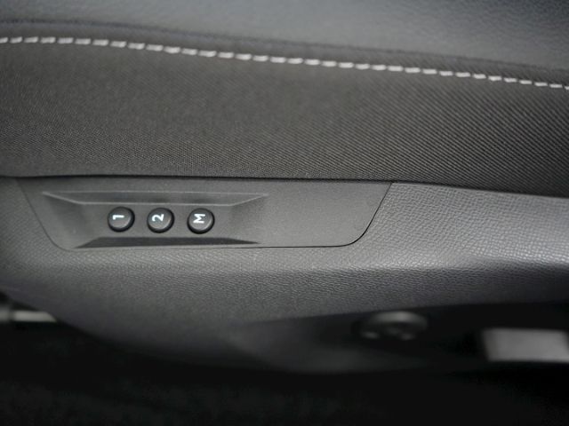 Astra L ST ULTIMATE HYBRID eDCT+HEAD-UP-DISPLAY+