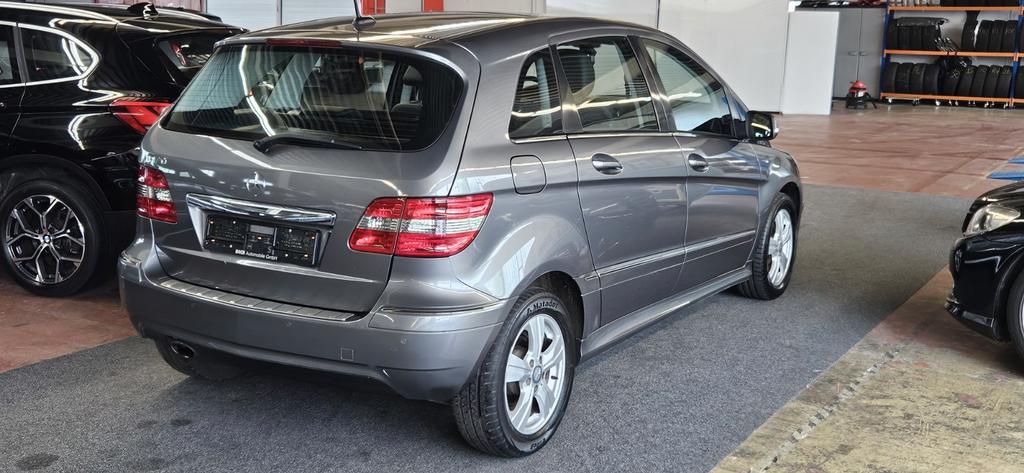 Mercedes-Benz B 170