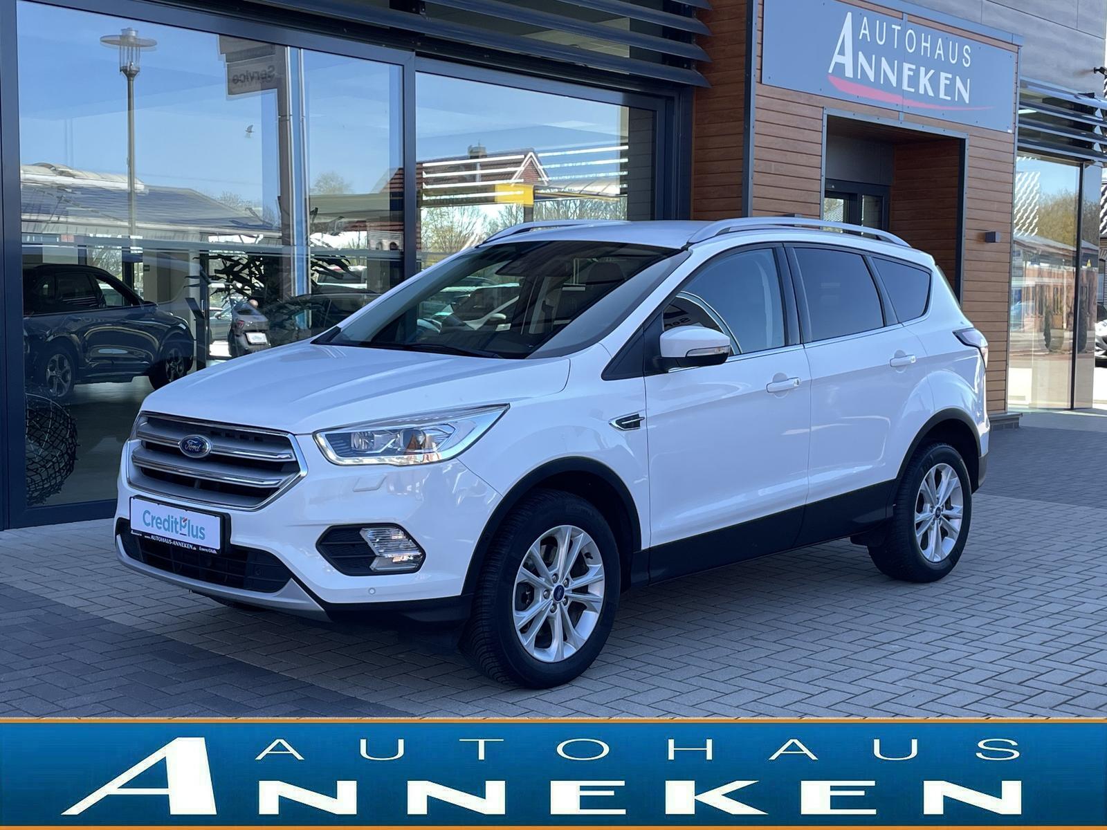 Ford Kuga Titanium 4x4 AWD*AHK*Xenon*Kamera*E-Klappe