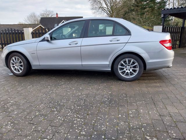 Mercedes-Benz C 220 CDI BlueEFFICIENCY ELEGANCE