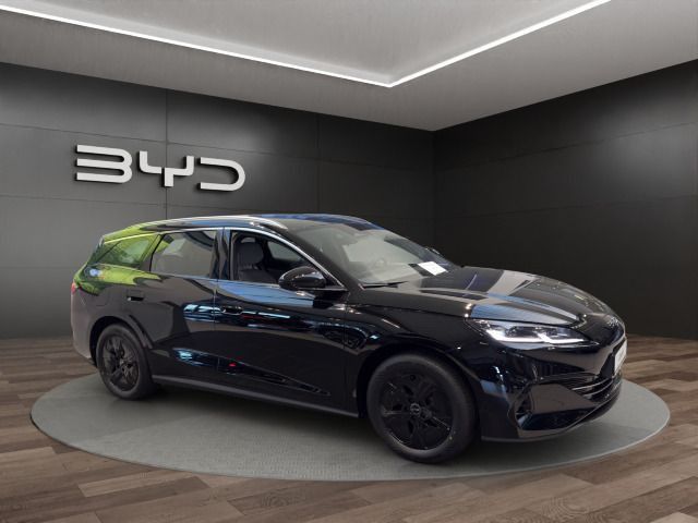 BYD SEAL 6