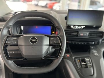 Fotografie des Opel Combo 1.5 D Automatik GS