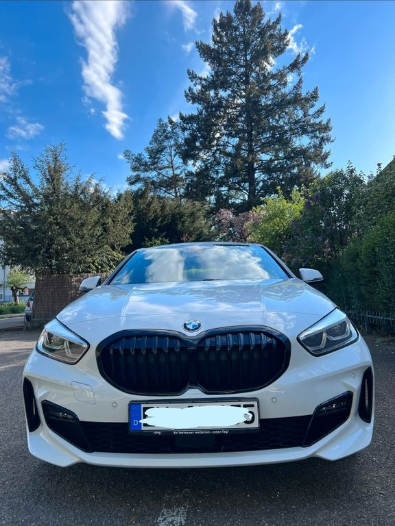 Image of BMW 118