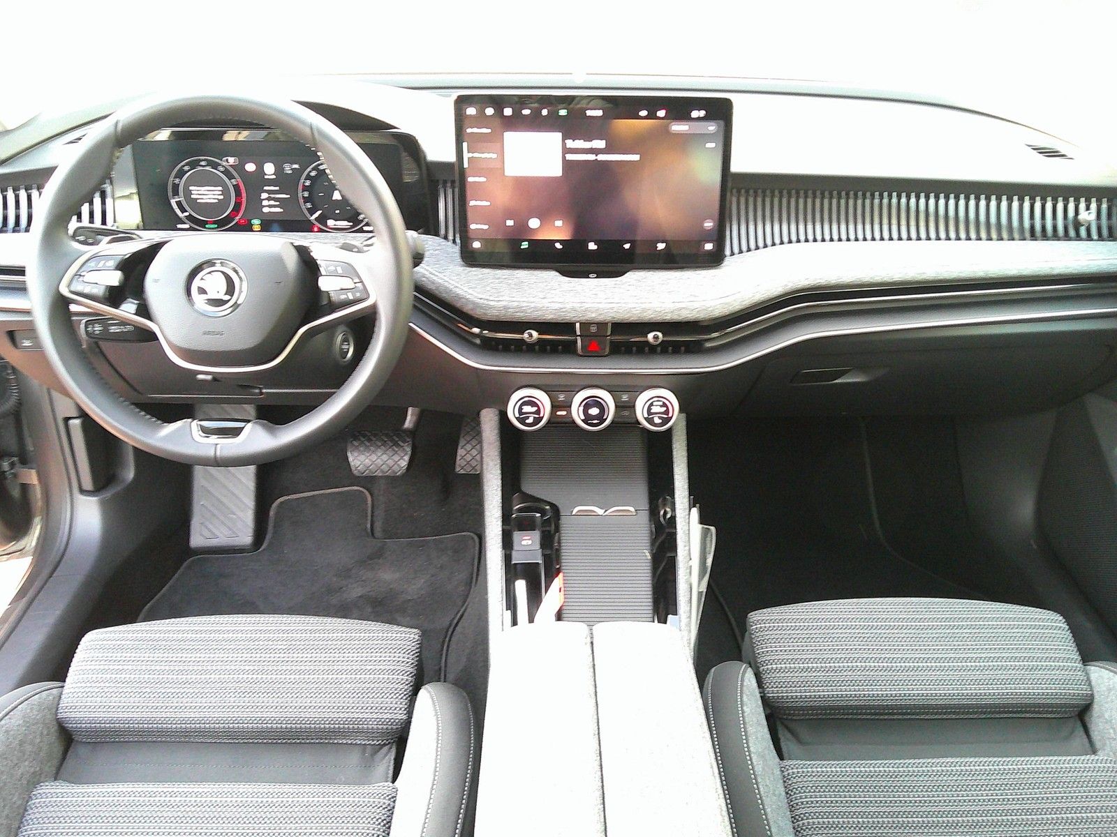 Skoda Superb - Bild 14