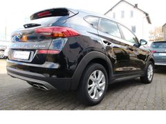 Fahrzeugabbildung Hyundai Tucson Trend*Navi*Kamera*Winterpaket*Automatik!*