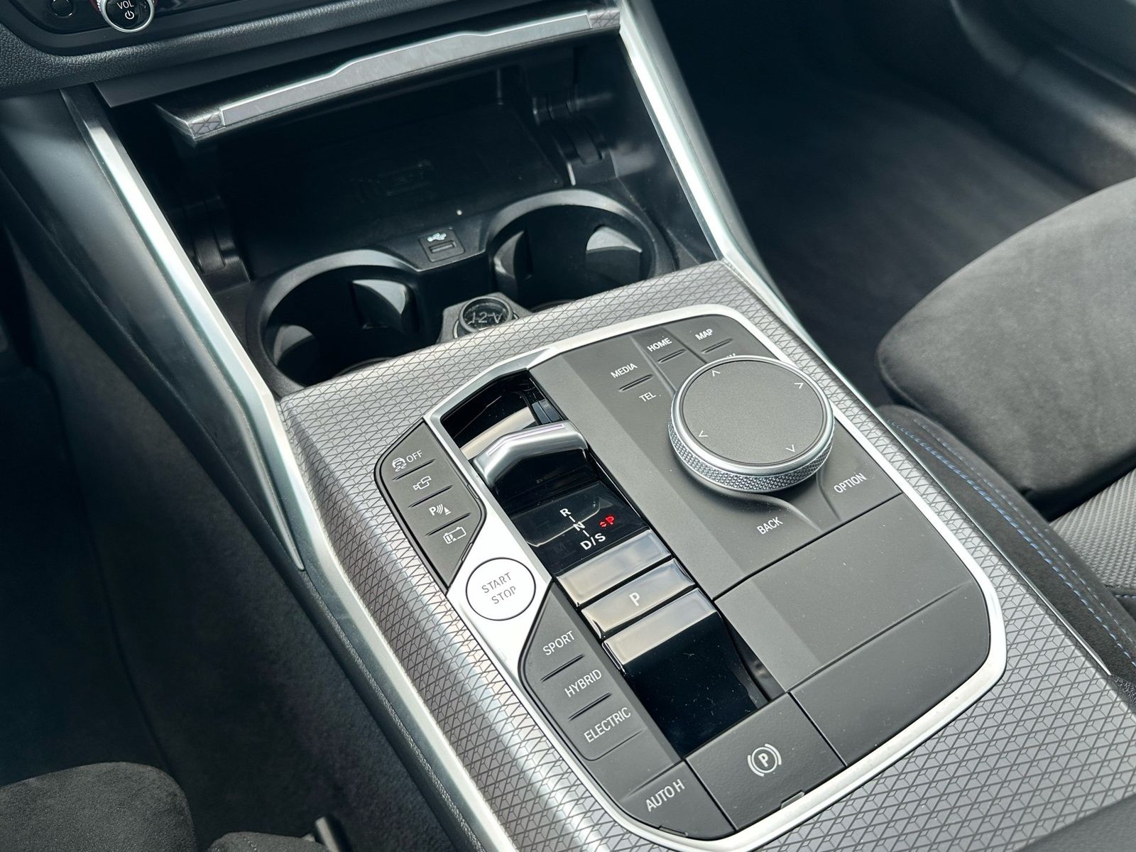 BMW 330 - Bild 14