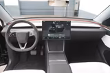 Tesla Model Y Premium Long Range Juniper AWD  *innen w - Tesla Gebrauchtwagen von 2025