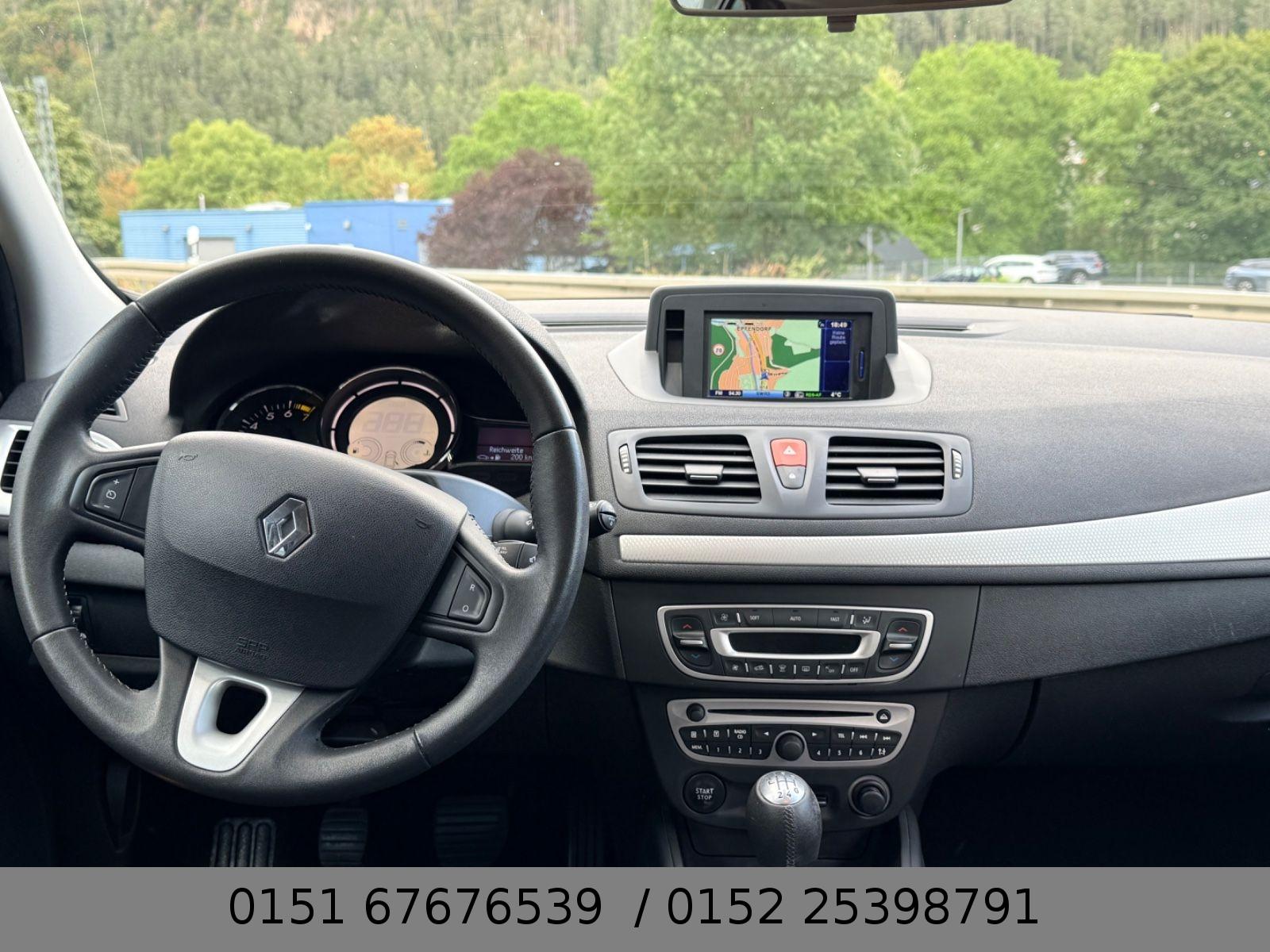 Renault Megane 2011 — photo 8