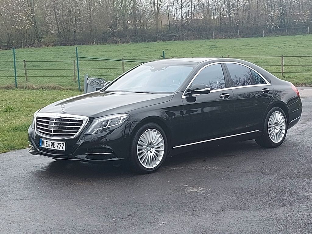 Image of Mercedes-Benz S 400