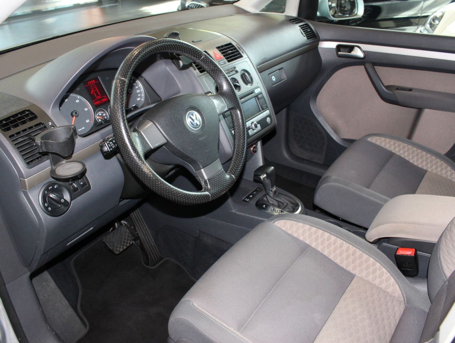 Fahrzeugabbildung Volkswagen Touran 2.0 TDI  Cross *Navi*PDC*AHK