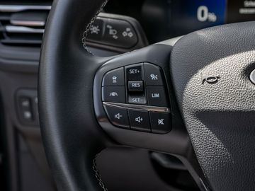 Ford Kuga 2.5 Plug-In Hybrid Vignale 360° Kamera LED