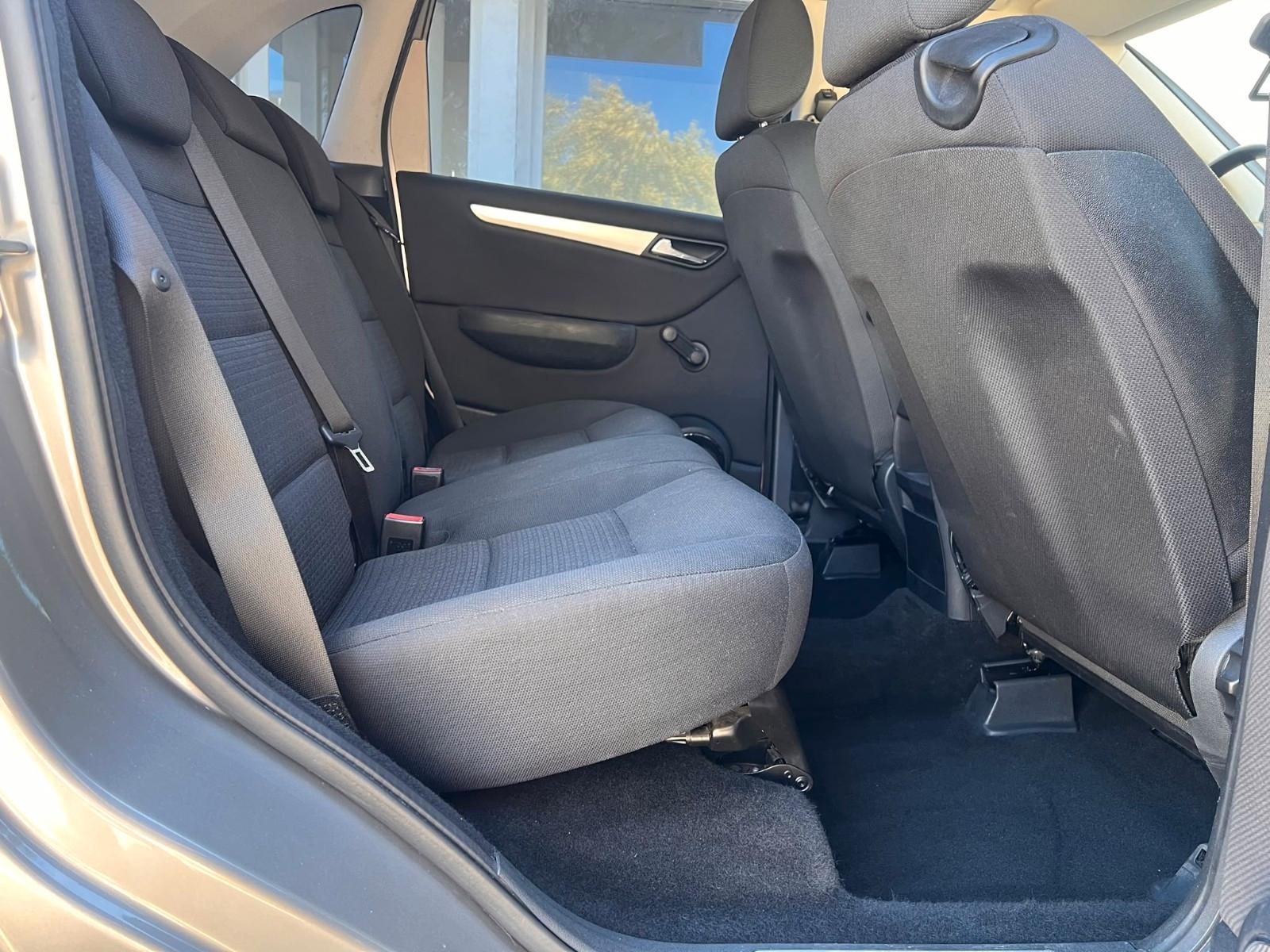 Mercedes-Benz B170 2005 — photo 21