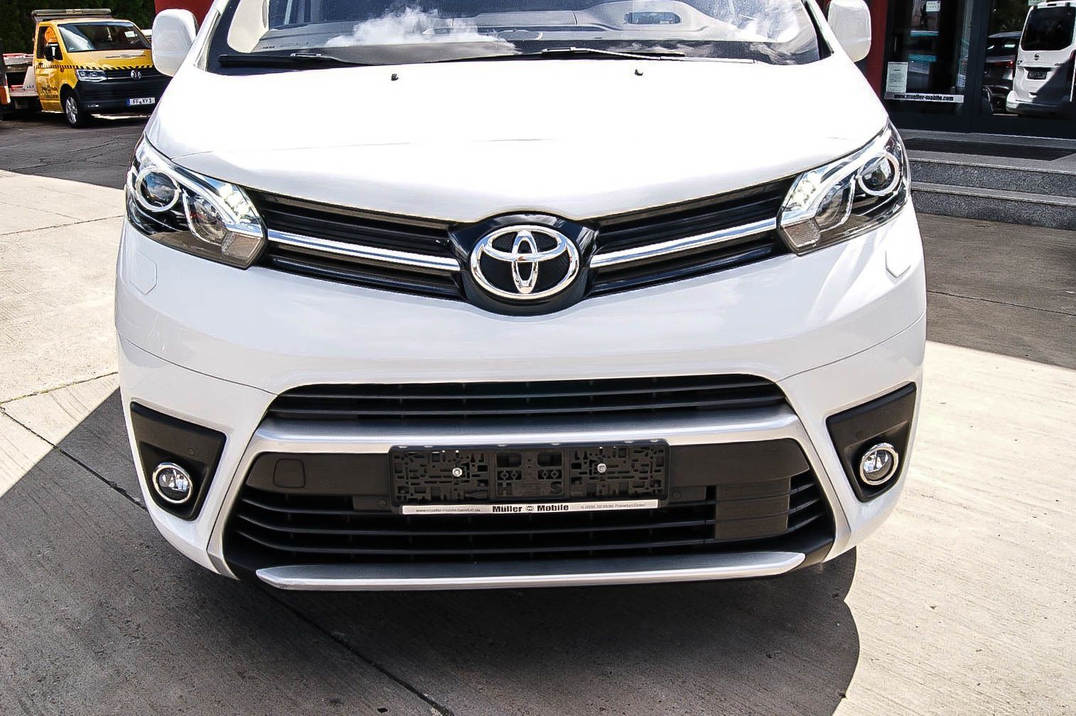 Fahrzeugabbildung Toyota Proace Verso 2.0 D-4D L1 Executive HEADUP 7SITZE