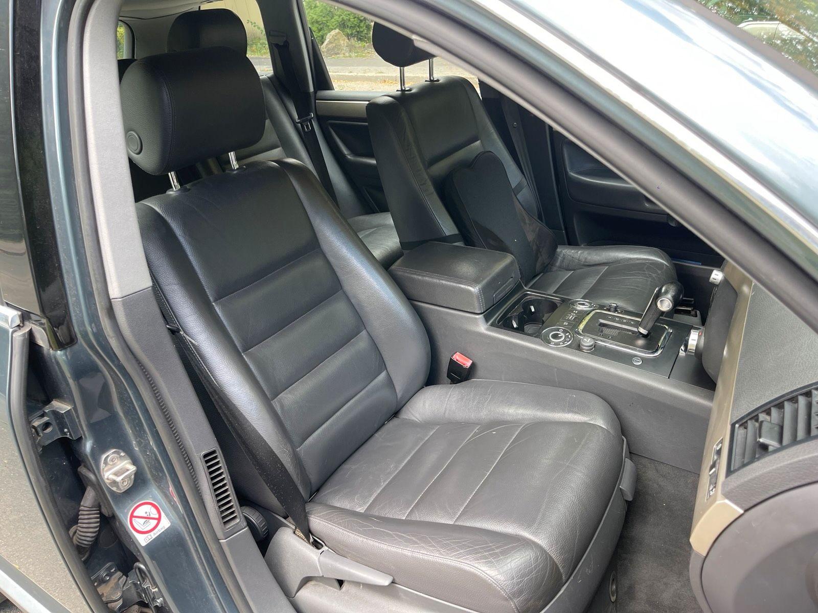 Volkswagen Touareg 2006 — photo 10