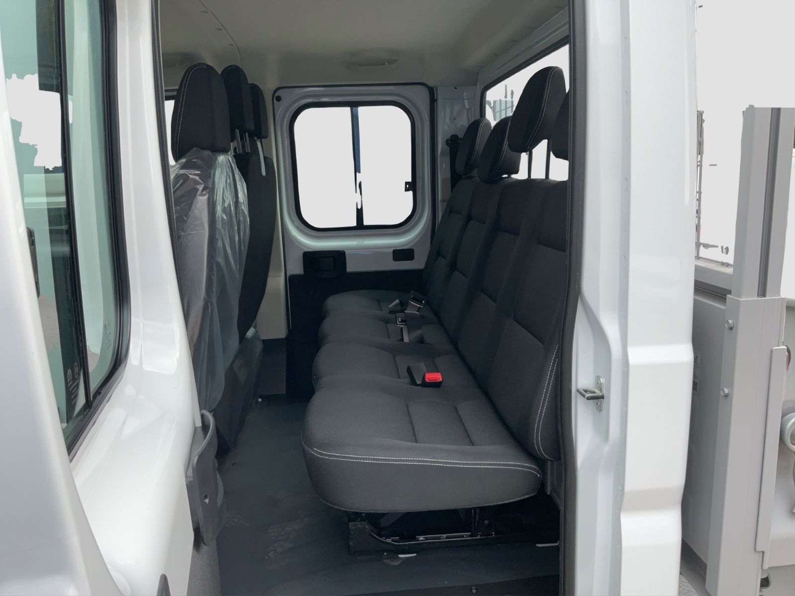 Fahrzeugabbildung Fiat Ducato 3- Seiten- Kipper Doppelkabine L3 140 PS