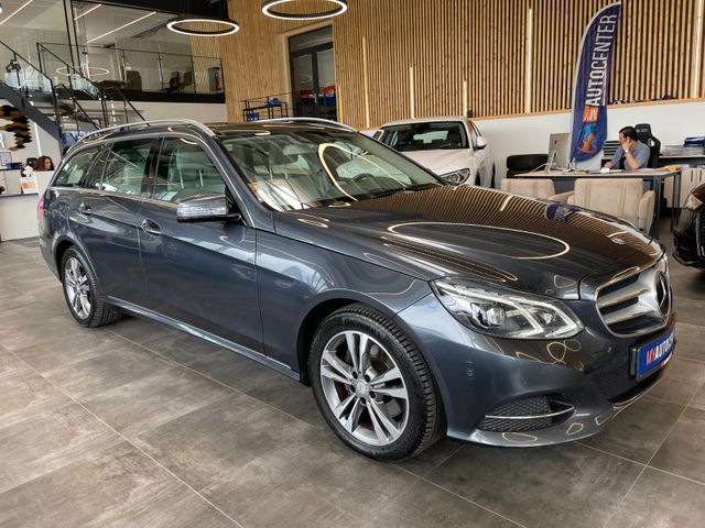 Mercedes-Benz E 350 BlueTec 4Matic Aut*ACC*AHK*NAVI*LEDER*PANO