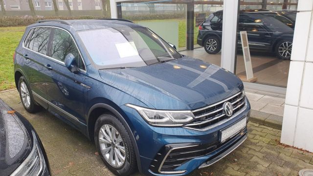 Volkswagen Tiguan 1.5 TSI DSG R-Line+LED Matrix Klima Navi