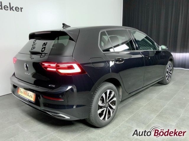 Volkswagen Golf VIII 1.0 eTSI DSG Active Garantie b Navi