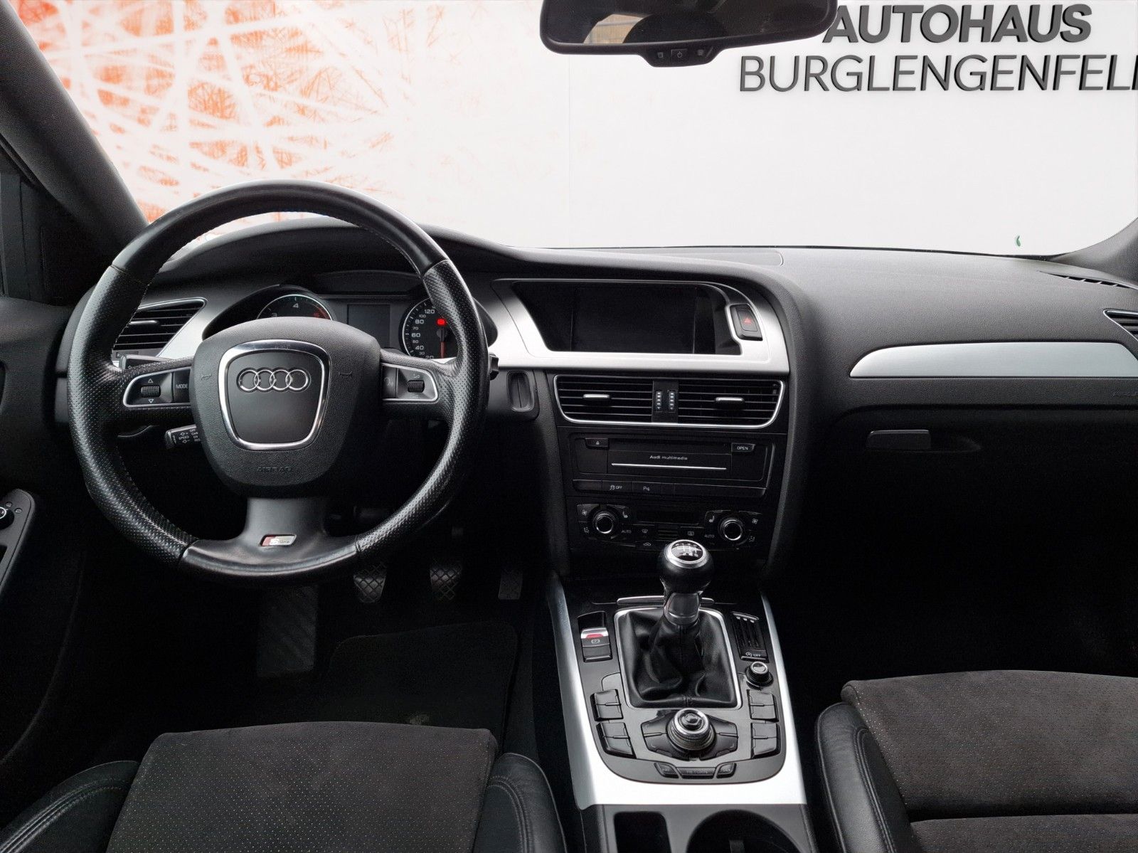 Fahrzeugabbildung Audi A4 Avant S line Sportpaket / plus ! TÜV NEU !