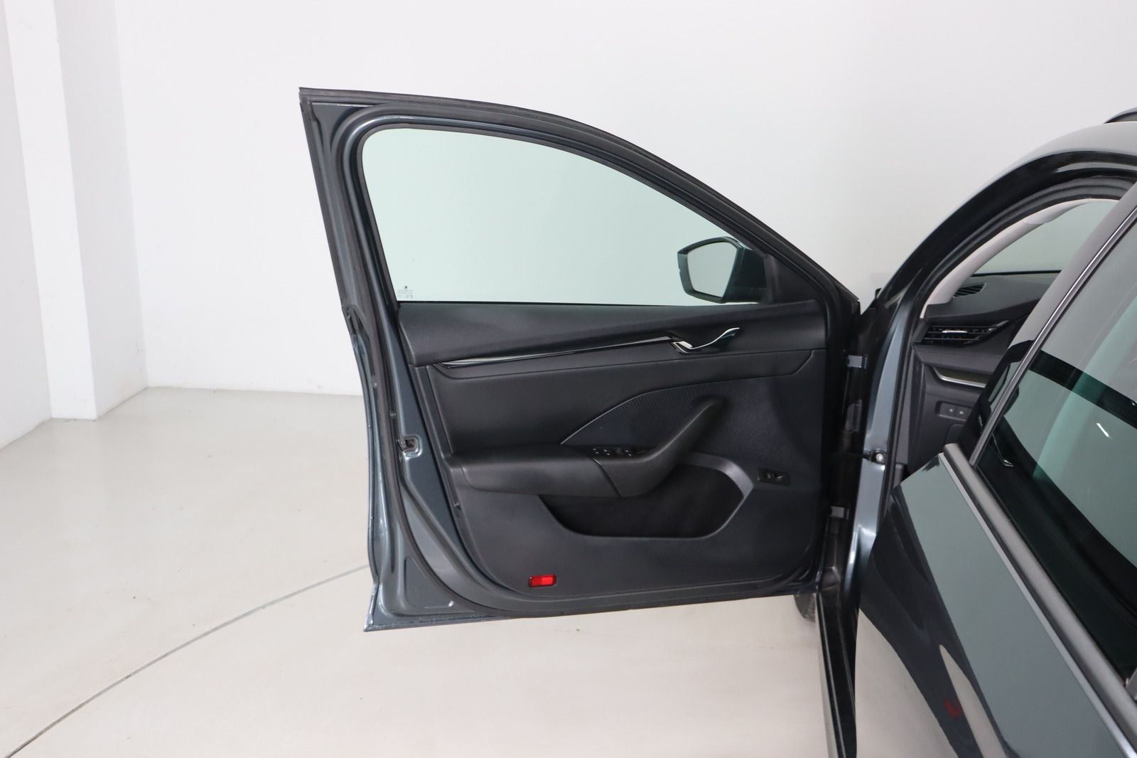 Fahrzeugabbildung SKODA Octavia Combi 1.5 TSI * RFK * LED * Keyless