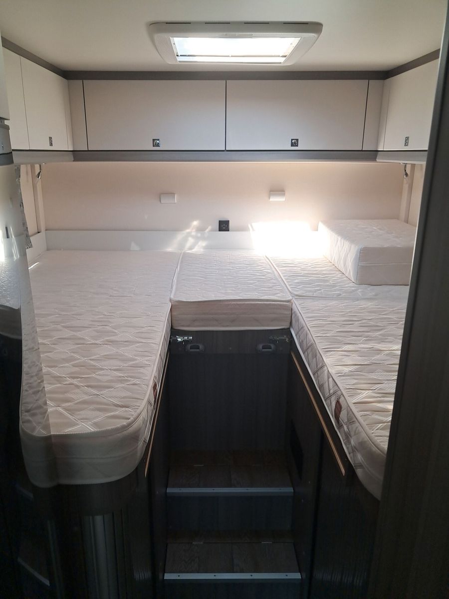 Fahrzeugabbildung Hobby OnTour Van V65 SAT,Solar,Markise,RK,Fahr.